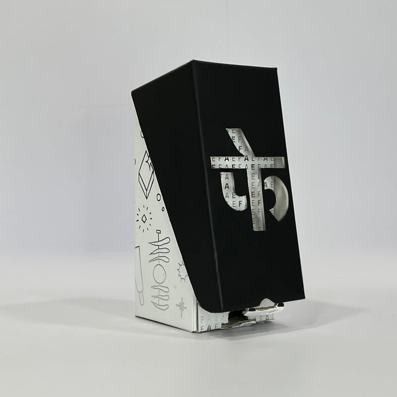 The Signature Gift Box - THE SKINCARE EDIT